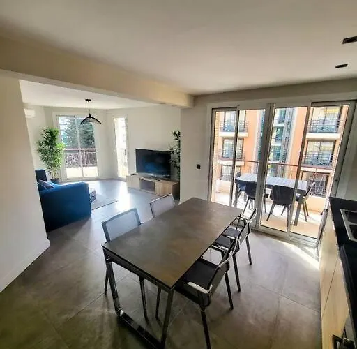 Martinez 5 Couchages * Cannes